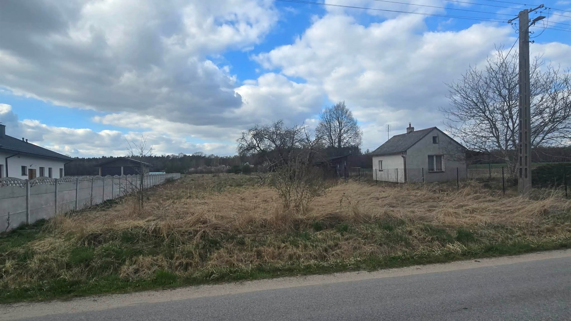 Działka na sprzedaż