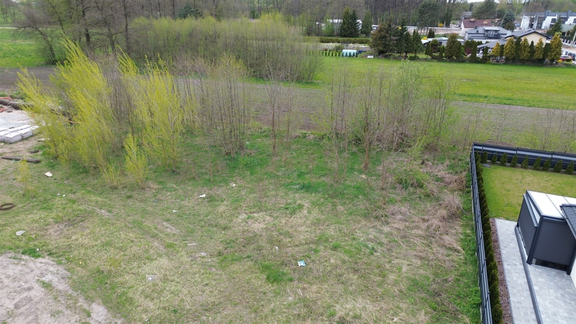 Działka na sprzedaż