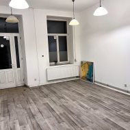 Lokal na sprzedaż